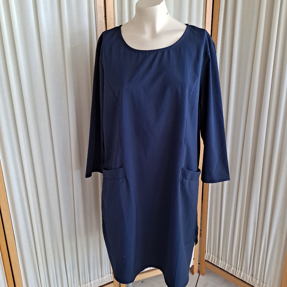 Shein Navy Blue pocketed shift dress, large with key hole on back collar